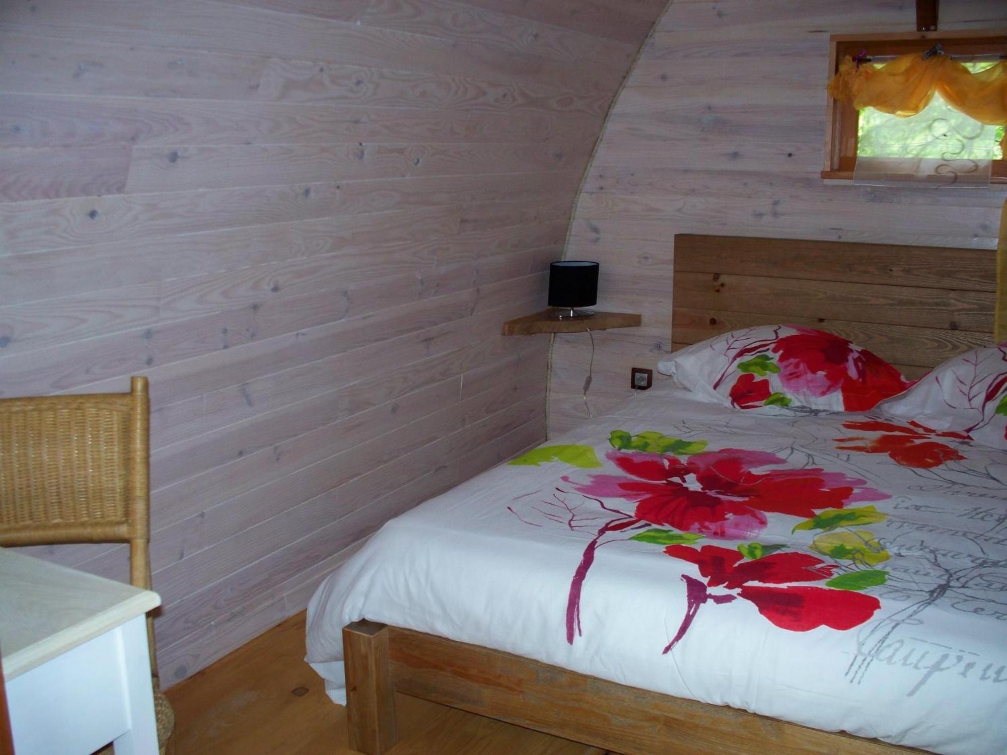 Le Pre Karvain Bed & Breakfast Couddes Bilik gambar